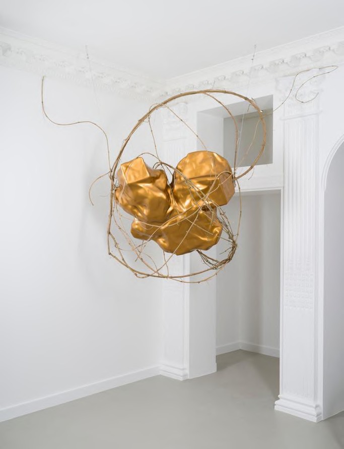 Valeur refuge, 2021, Multimedia, fibre de verre et peinture époxy